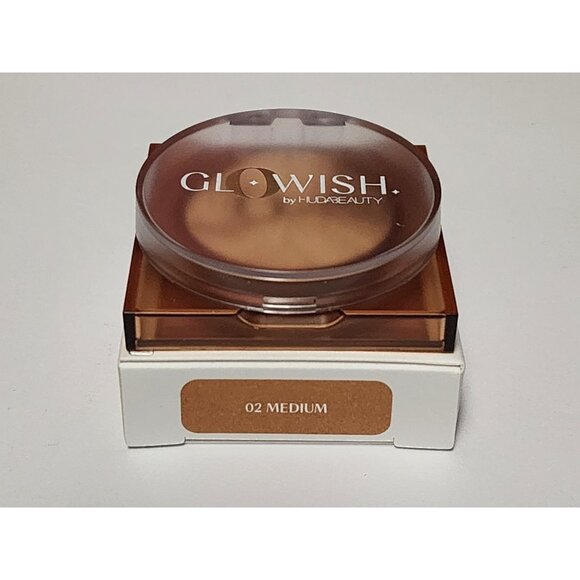 Huda Beauty Glowish Soft Radiance Bronzing Powder Travel 02 MEDIUM 3g .1oz - Picture 3 of 3